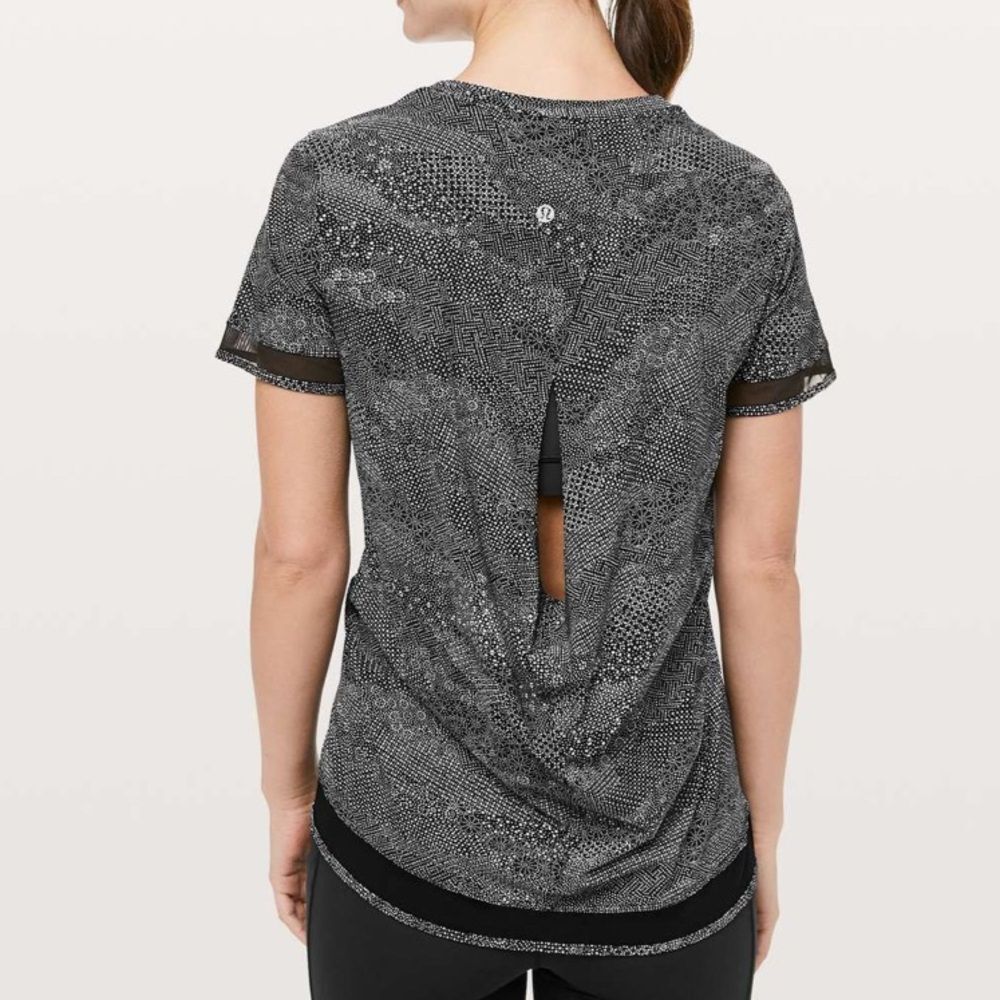 Lululemon Serve Up Some Sun Short Sleeve Size L/XL